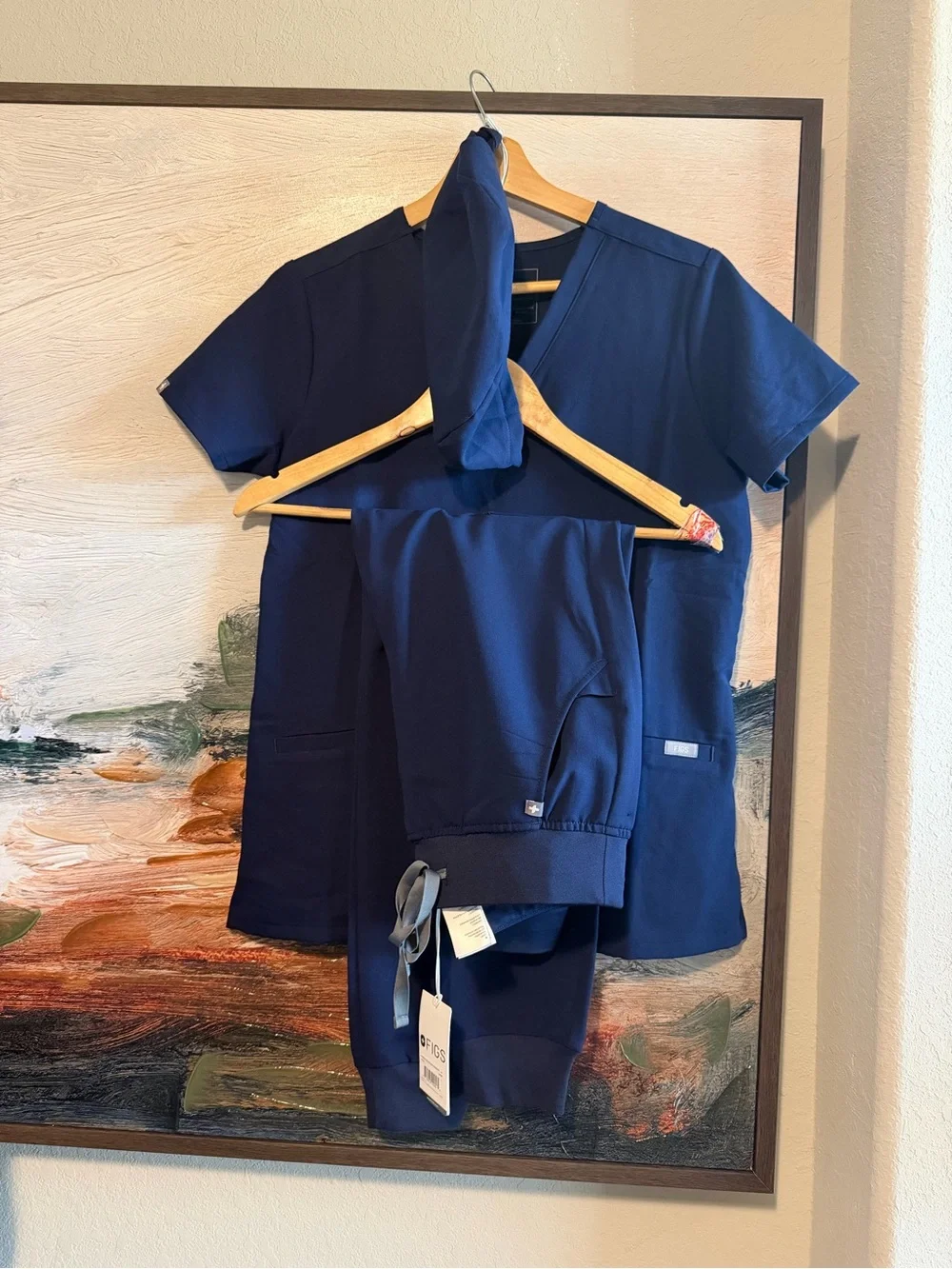 New FIIGS Medical Scrub Set with Matching Cap